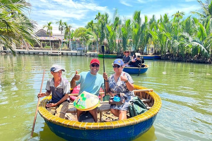 Evening Bamboo Basket Boat and Lantern River Tour in Hoi An photo 2