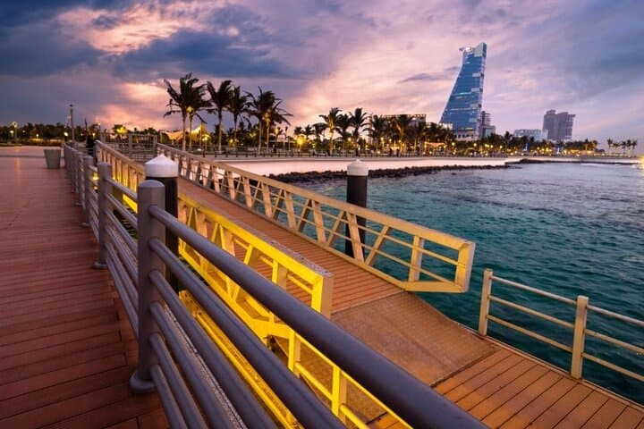 Jeddah Aquarium, Al-Balad & Waterfront Cycling Private Car Tour photo 6
