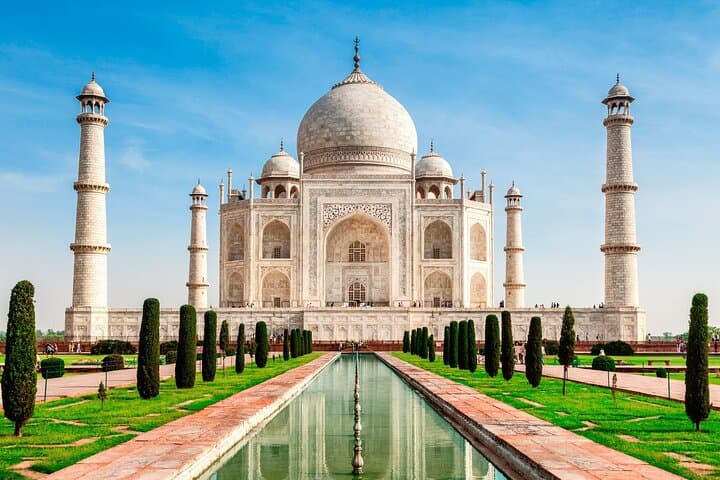 Same-Day Taj Mahal Tour from Delhi — Fast-Track by High-Speed Train