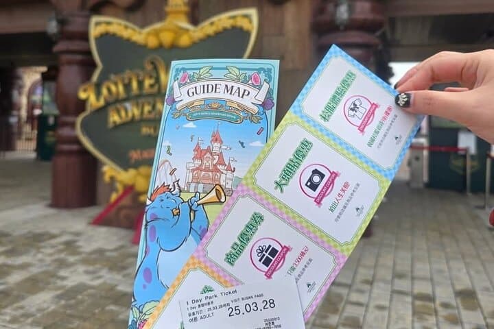 Seoul Private Transfer to Lotte World: Stress-Free Arrival and Timed Pickup photo 4