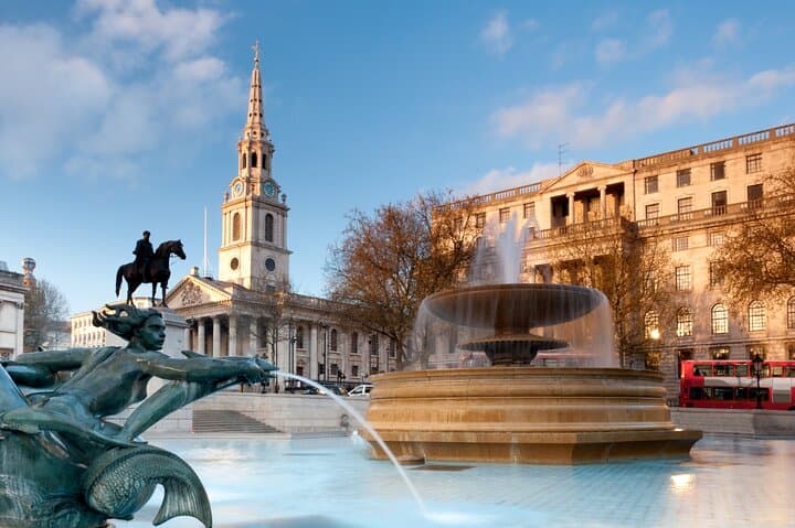 Private London Walking Tour with Augmented Reality: Historic AR City Experience photo 3