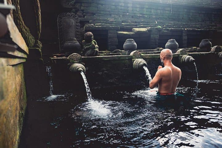 Ubud Iconic Full-Day Tour — Monkey Forest, Tegallalang Rice Terraces & Tegenungan Waterfall photo 2