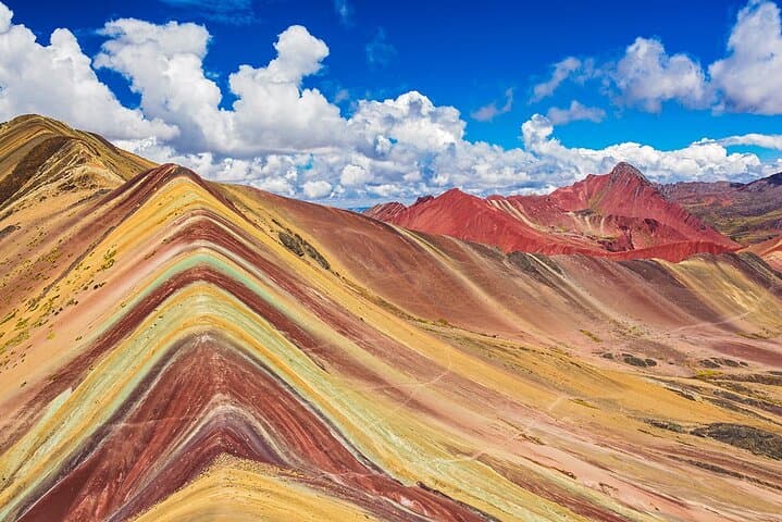 2-Day Machu Picchu & Vinicunca (Rainbow Mountain) Guided Tour from Cusco photo 2