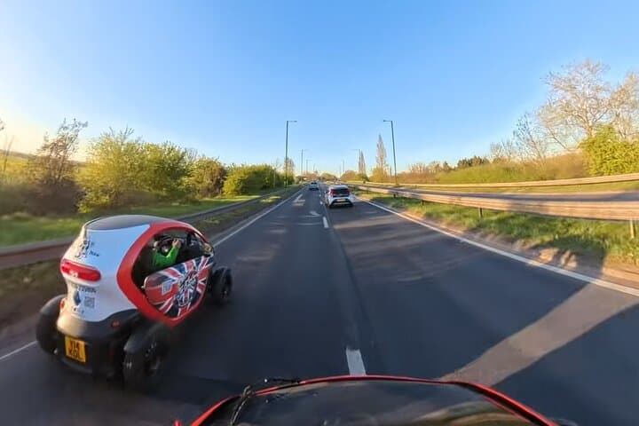 Windsor Go-Kart Driving Tour: Race Past Windsor Castle & Eton photo 2