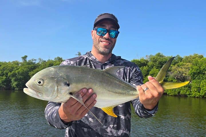 Fort Myers Private Fishing Charters: Inshore Snook, Redfish & Dolphin Tours photo 2