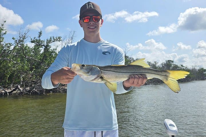 Fort Myers Private Fishing Charters: Inshore Snook, Redfish & Dolphin Tours photo 3