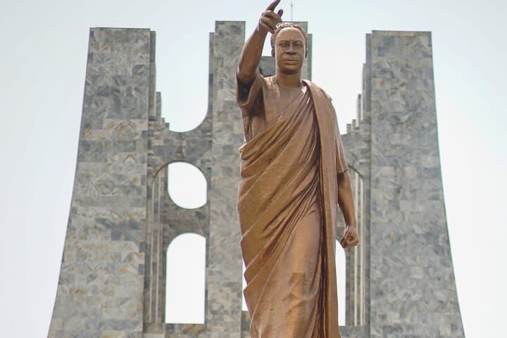 Accra One-Day Cultural Tour: Kwame Nkrumah Mausoleum, Osu Castle & W.E.B. DuBois Centre photo 2