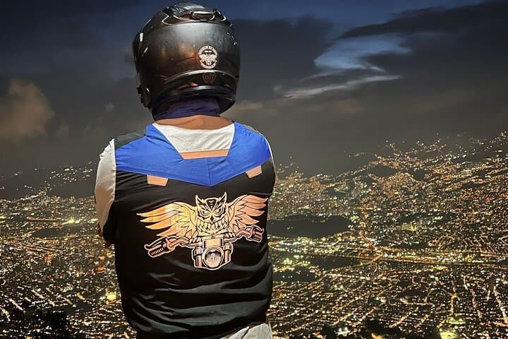Medellín Neighborhoods Motorcycle Tour: Viewpoints, UVAs & Local Life photo 3