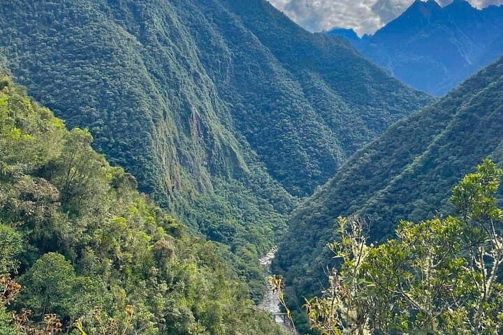 Inca Trail Full-Day Hike to Machu Picchu: Sun Gate & Upper Terraces photo 5