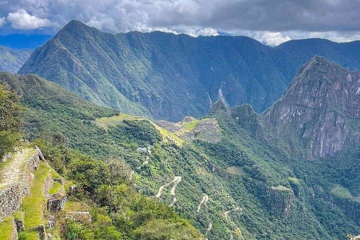Inca Trail Full-Day Hike to Machu Picchu: Sun Gate & Upper Terraces photo 6