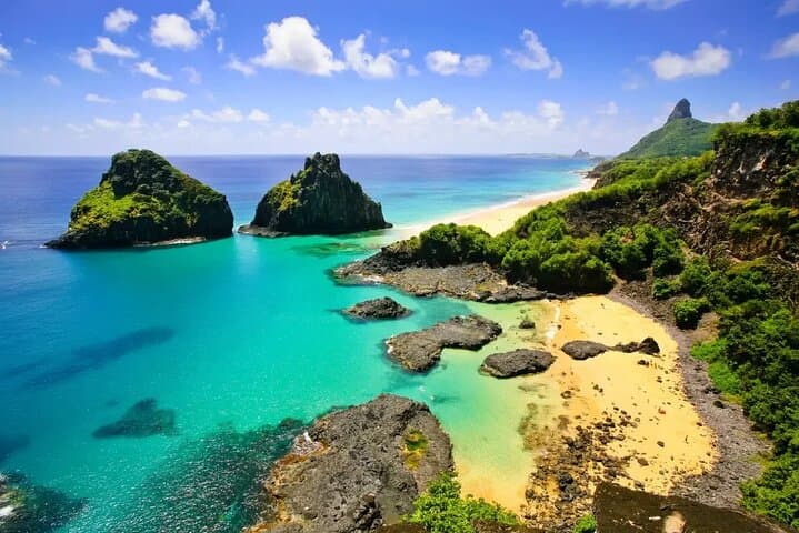 Fernando de Noronha Full-Island 4x4 Tour: Beaches, Viewpoints & Snorkel Stops