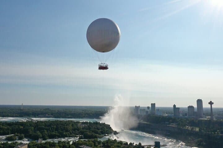 Niagara Falls Balloon Ride: 500-Foot Aerial Views & Souvenir Photo photo 2