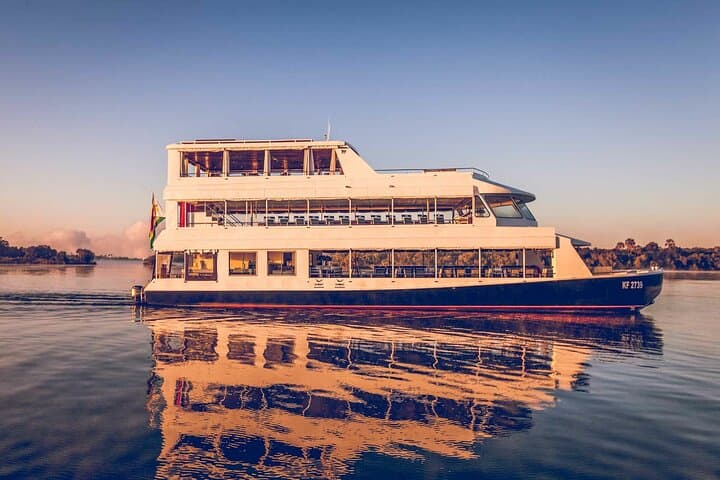 5-Day Victoria Falls, Chobe & Zambezi: Safari, Falls & Helicopter Overflight