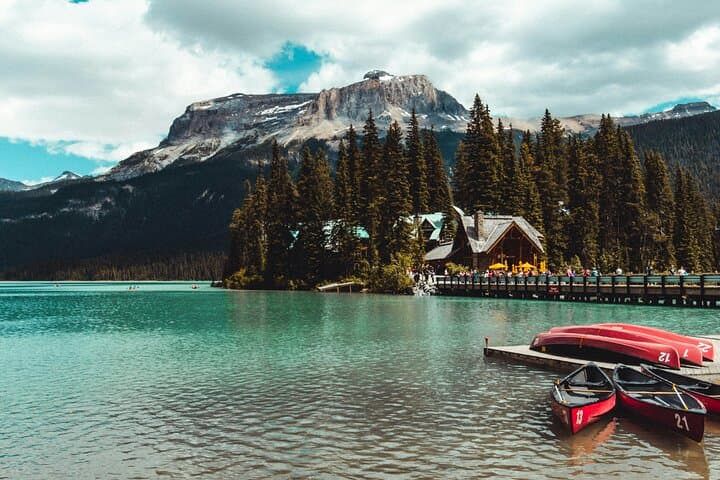 Banff Top 5 Lakes Day Trip from Calgary — Lake Louise, Moraine & Emerald photo 2