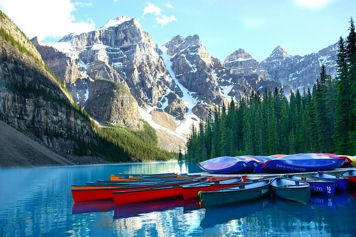 Banff Top 5 Lakes Day Trip from Calgary — Lake Louise, Moraine & Emerald photo 6