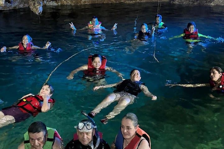 Cenote Santa Bárbara Day Tour — Swim, Snorkel & Explore Homún Cenotes from Mérida photo 3