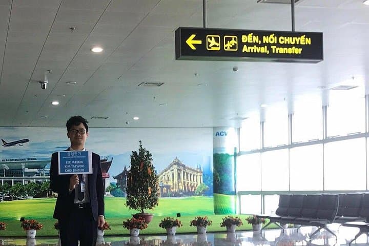 Skip the Lines at Tan Son Nhat: Vietnam Airport Fast Track & Immigration Escort photo 4