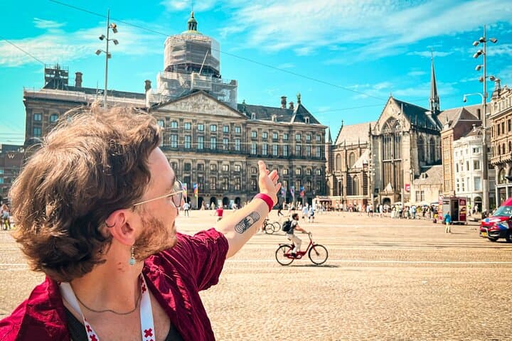 Hello Amsterdam: 2-Hour Introductory Walking Tour of Dam, Canals & Jordaan photo 3