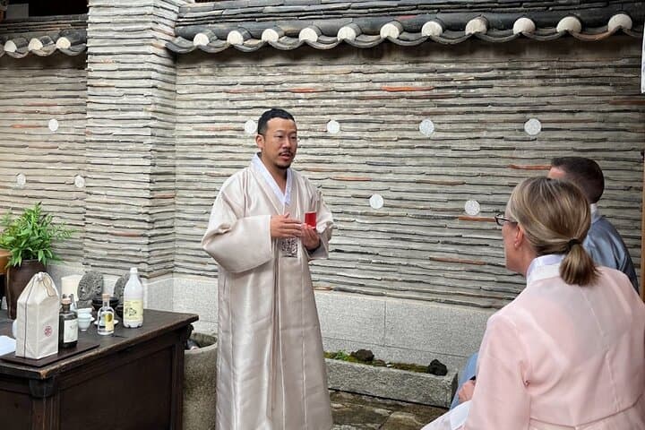 Hanok Sool Tasting: Rakkojae Seoul Korean Wines & Spirits Experience photo 4