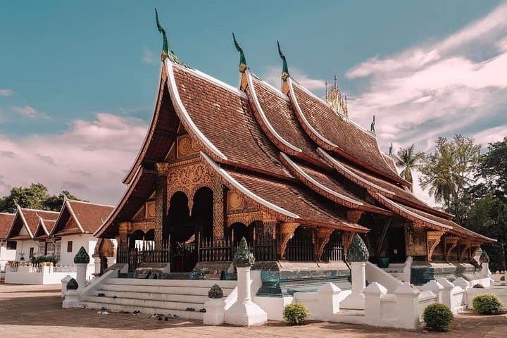 Highlights of Luang Prabang: 4-Day Cultural & Mekong River Tour photo 3