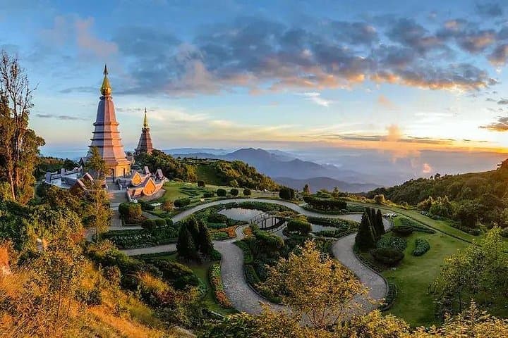 Amazing Thailand in 9 Days: Bangkok, Chiang Mai & Phuket Adventure photo 3