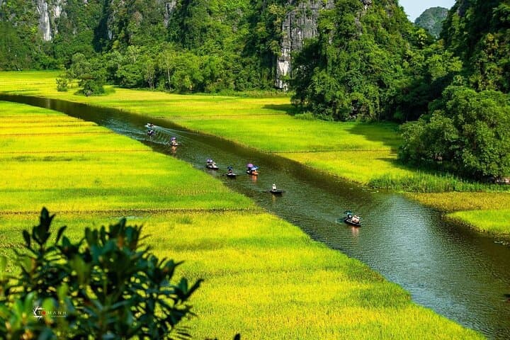 Full-Day Ninh Binh: Trang An, Hoa Lu, Bai Dinh & Mua Cave from Hanoi photo 6