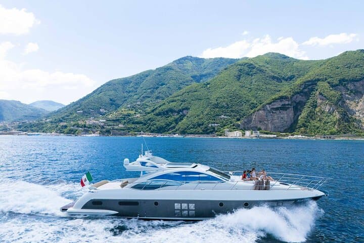 Private Luxury Yacht Tour to Capri from Rome by Train — Azimut 62s Day Charter photo 1