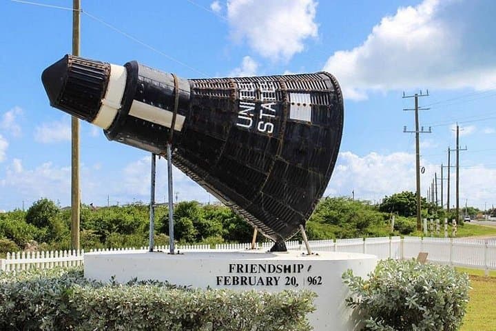 Private Grand Turk Land Tour: Front Street, Lighthouse & Johnny Cake Tasting photo 6