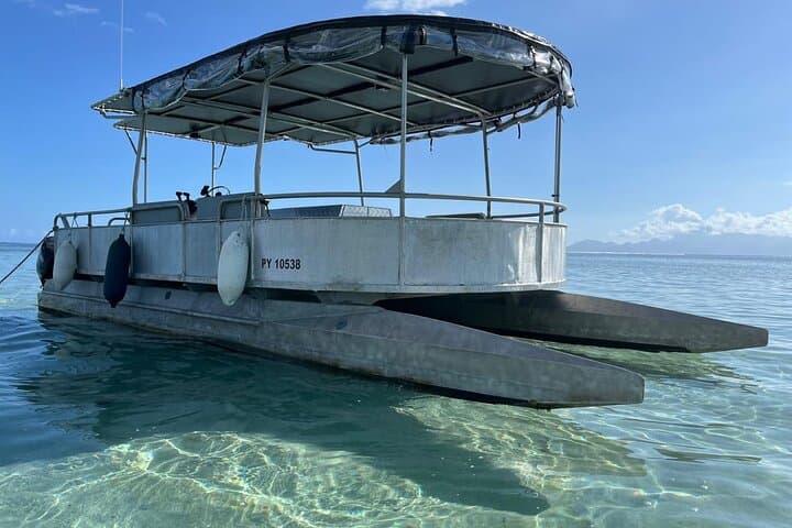 Private Sunset Cruise in Tahiti: Romantic Proposal & Celebration Tour photo 4