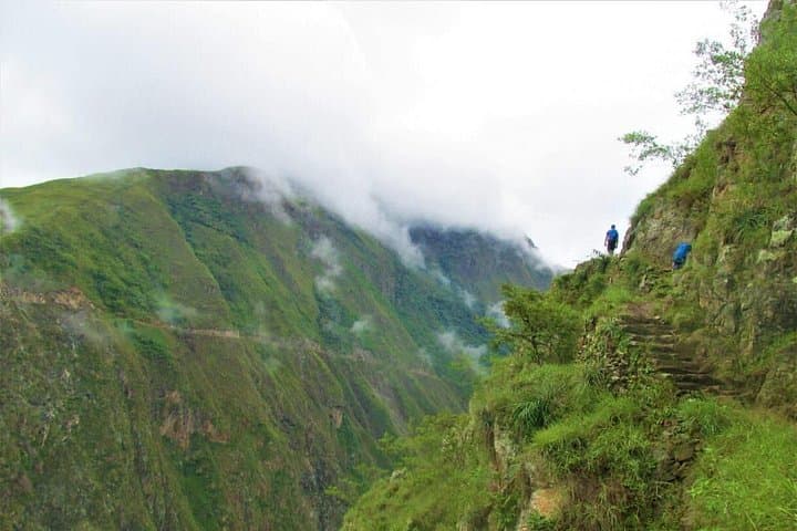 Inca Jungle Trail to Machu Picchu - 4-Day Biking, Rafting & Hike from Cusco photo 3