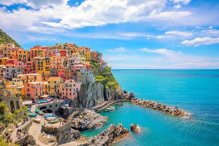 Full-Day Cinque Terre Private Tour from Milan — Villages, Vistas & Wine photo 1