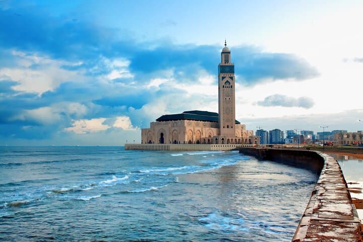 Half-Day Casablanca Highlights: Hassan II Mosque, Habous Quarter & Corniche