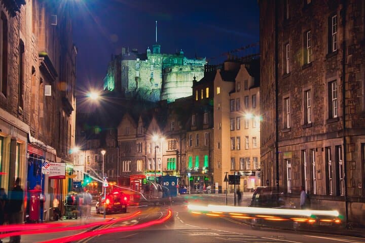 Edinburgh After Dark: Private Illuminated Night Tour & Panoramic Views photo 2