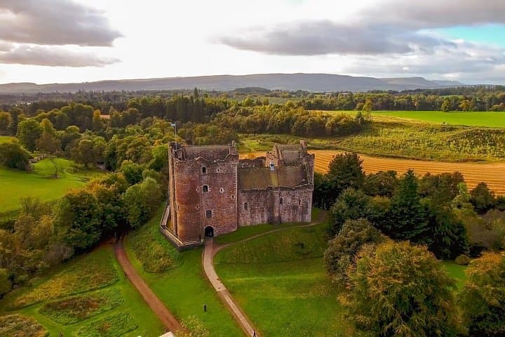 Private Daytrip to Stirling Castle and The Kelpies from Edinburgh — Castles, Monuments & Forth Valley Drive photo 4
