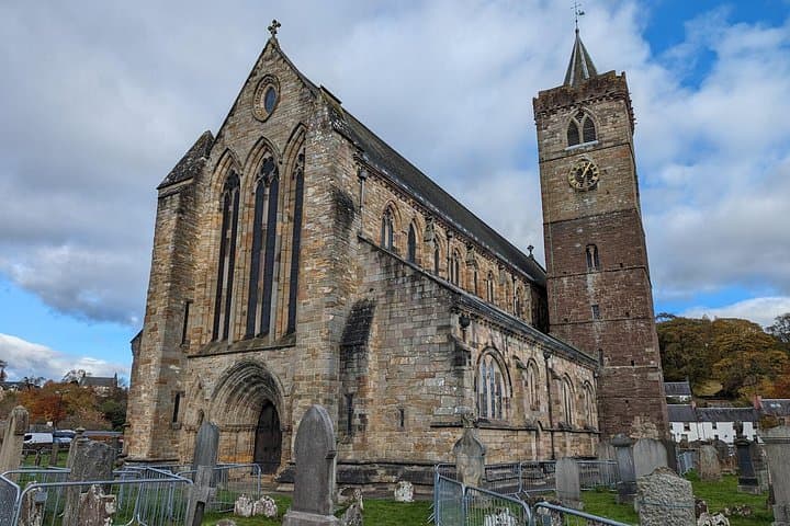 Private Daytrip to Stirling Castle and The Kelpies from Edinburgh — Castles, Monuments & Forth Valley Drive photo 5