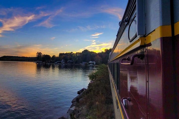 Winnipesaukee Scenic Railroad: Meredith to Laconia Lake Winnipesaukee Train Ride photo 4