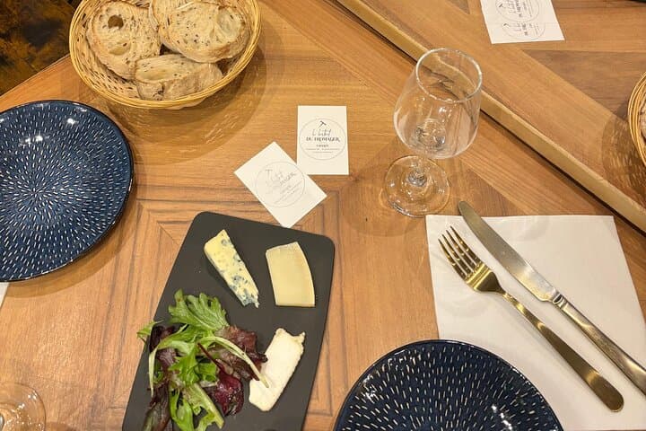 Nice Unique Wine Tour: Apero & Natural Wines Through Old Town photo 5