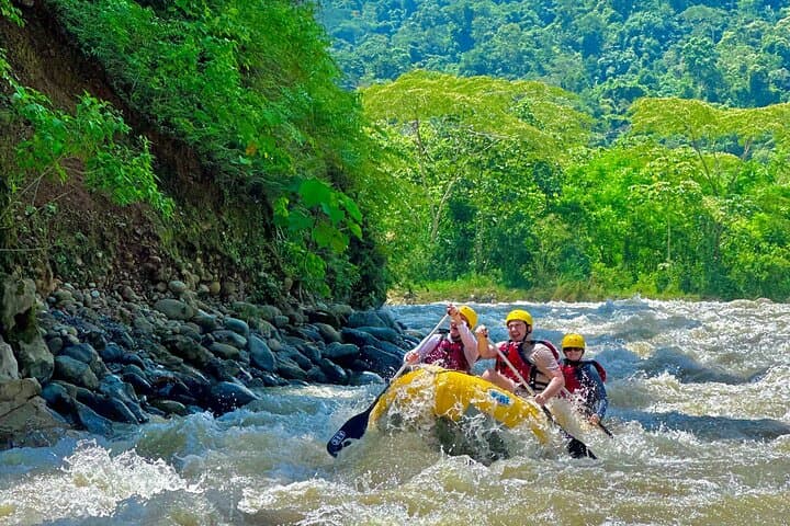 Savegre Rafting: Family-Friendly Class II–III Rapids Near Quepos photo 4