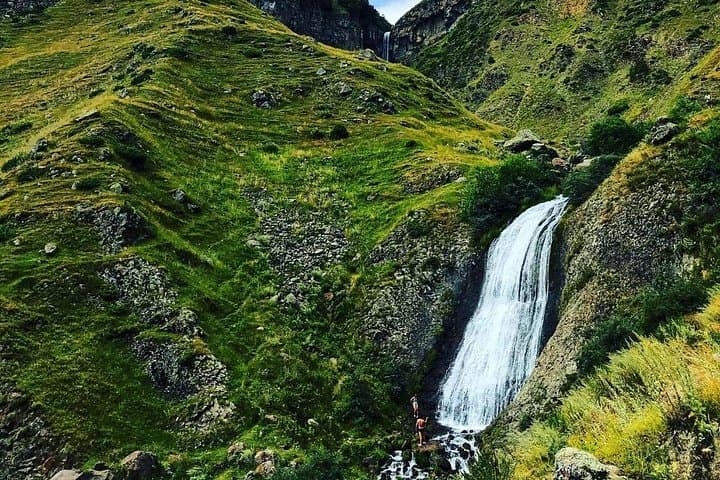 Kazbegi 3-Day Mountain Tour — Gergeti, Juta, Truso & Gveleti Waterfalls photo 3