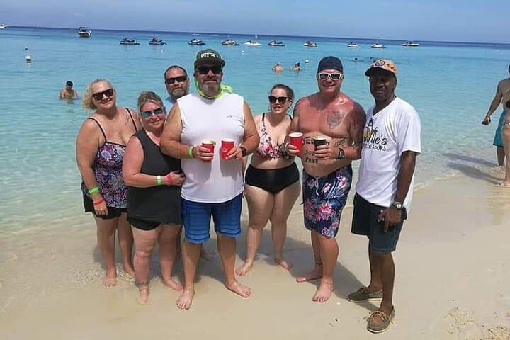 Half-Day Snorkeling at West Bay Reef and Beach Break, Roatan photo 3