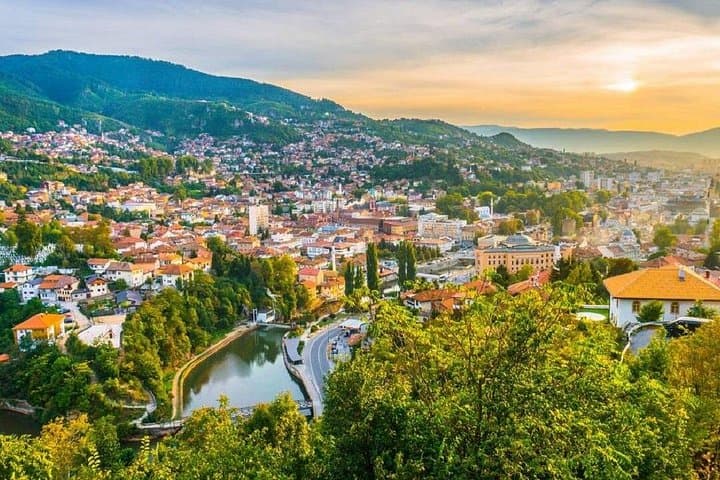 7-Day Southeast Europe Highlights: Budapest to Dubrovnik, Sarajevo & Belgrade photo 3