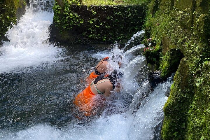 Melukat at Pura Mengening: A Balinese Water-Purification Ritual in Ubud photo 2