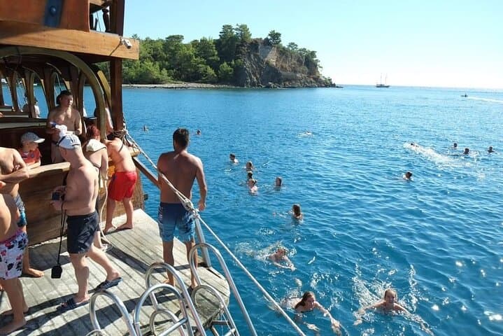 Relaxing Antalya Boat Tour to Düden Waterfall — Swim Stops & Lunch photo 4