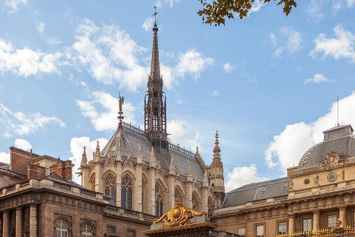 Self-Guided Iconic Paris Walk: Notre-Dame to Eiffel Tower Audio Tour photo 4