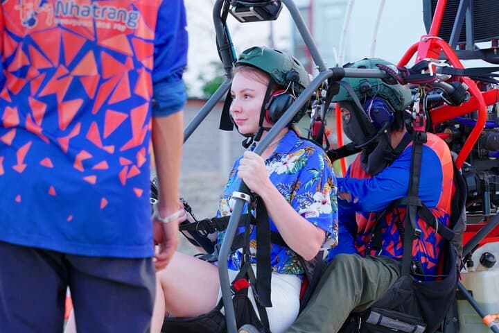 Paramotor Heritage Ride: Fly Nha Trang's Coastline and Cycle Vinh Phuong Rice Fields photo 5