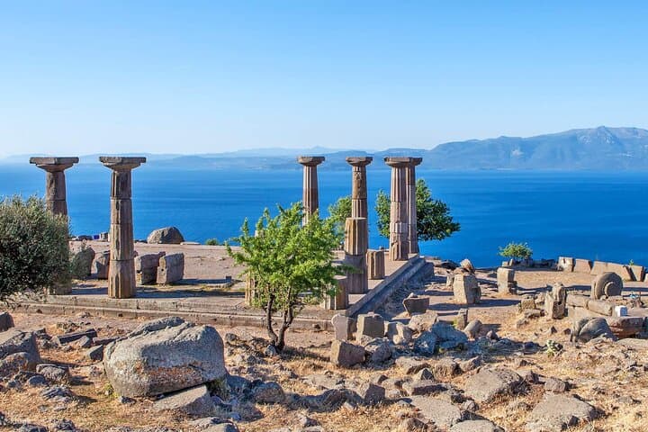 Ancient Troy Day Trip from Istanbul — Walk the Ruins of Troy and Visit Gallipoli's Gateway photo 6