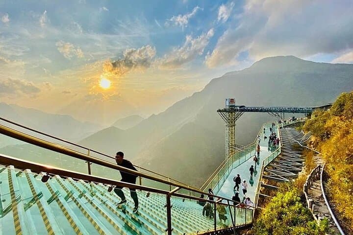 Sa Pa Private Tour: Glass Bridge, Cát Cát & Moana — Best Views