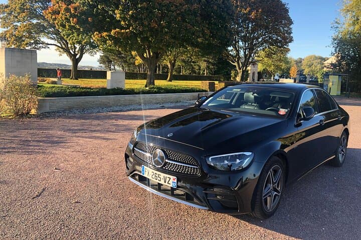 Private Paris Chauffeur Transfers: Airports, Versailles & Disneyland photo 2