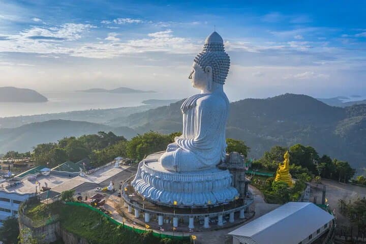 Phuket Sunrise: Windmill Viewpoint, Mae Somchit Market & Wat Chalong Morning Tour photo 5