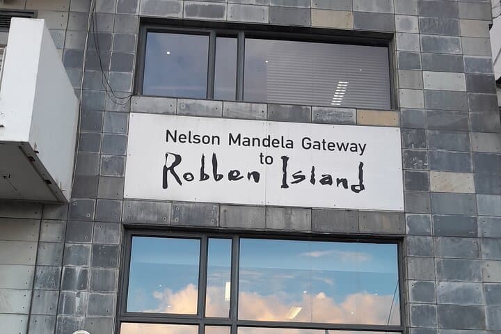 Robben Island, Penguin Colony & Cape of Good Hope: Private Cape Town Day Tour